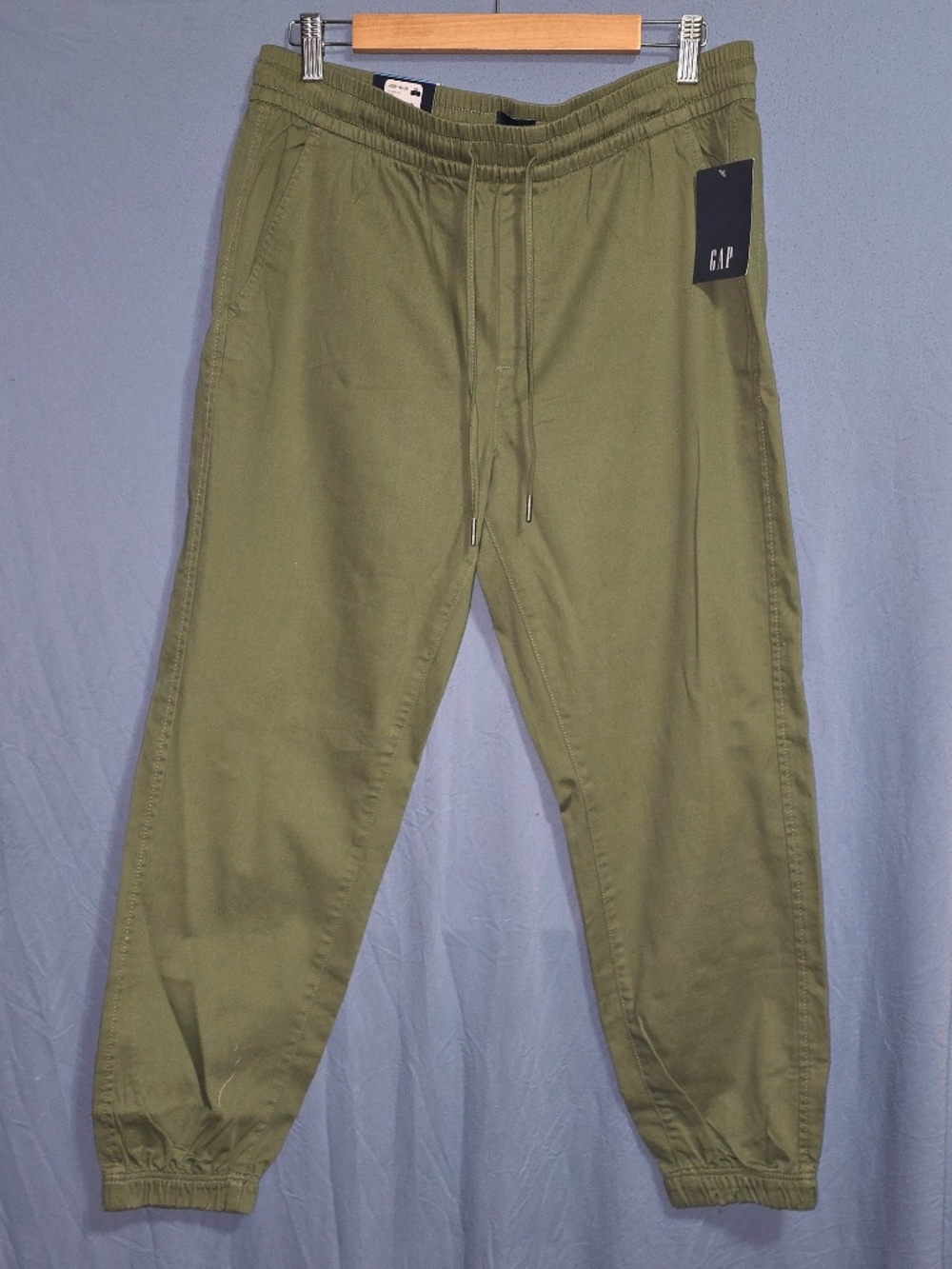 GAP Twill Jogger NWT sz Large Olive Green